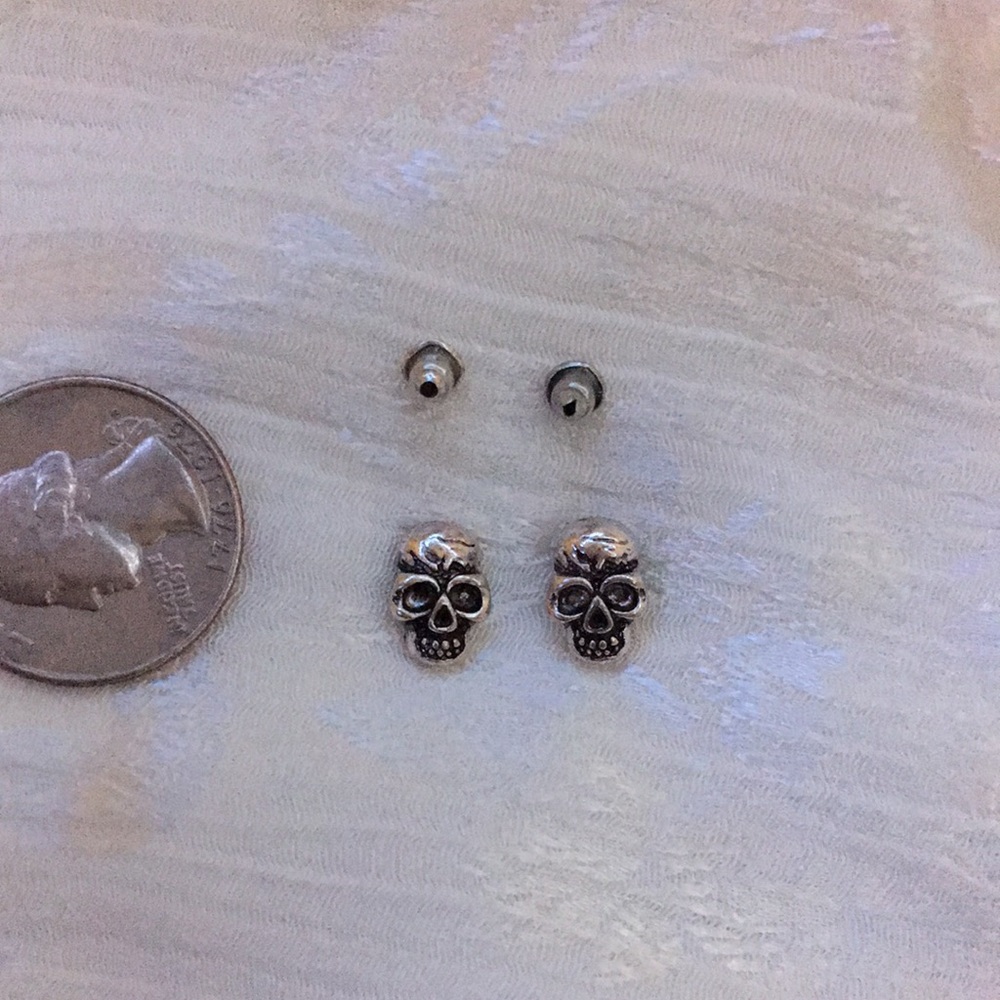 Silver skull earrings